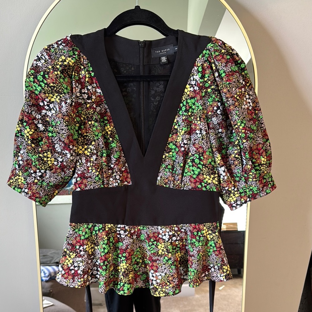 Ted Baker Floral V-Neck Peplum Top with puff sleeves